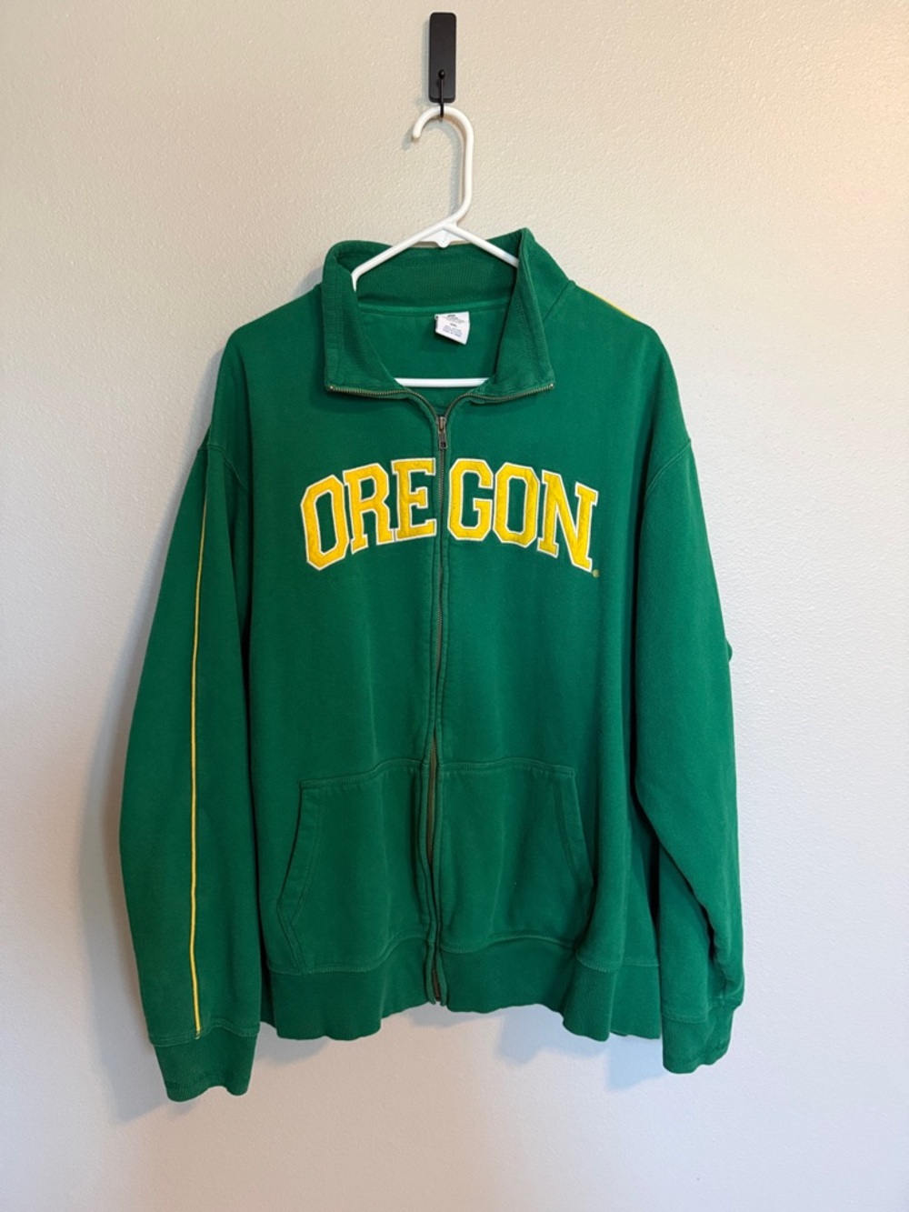 Oregon Green Zip-Front College Sweater
